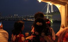 東京湾の上は飲めや踊れの大騒ぎ！～東京湾納涼船スタート！～