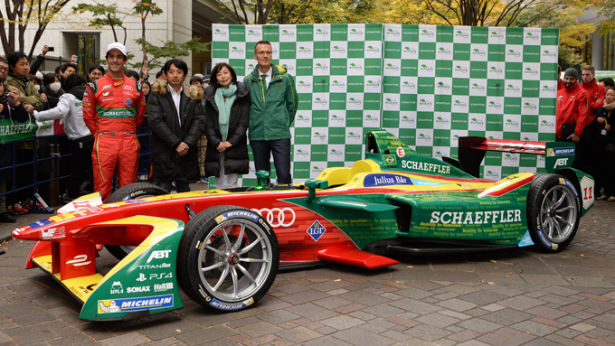 電気自動車レースの世界最先端 フォーミュラｅ カーが丸の内を疾走 ニッポン放送 News Online