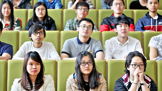 Students-from-China-want-to-study-in-Germany=20160408-写真提供：時事通信