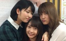 AKB48木﨑ゆりあが、生放送で卒業を発表。総監督の横山由依と入山杏奈が駆けつける。