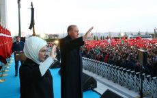 トルコ国民投票でエルドアン大統領は事実上の独裁者となる！高嶋ひでたけのあさラジ！