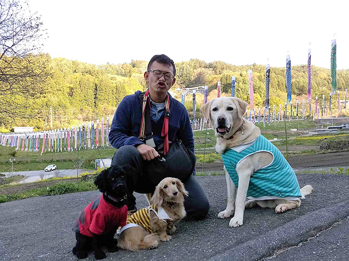 ご主人と愛犬たち(右からヤンキー、タン、ソウル）(w680)