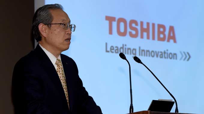 Satoshi-Tsunakawa,-president-of-Toshiba,-speaks-to-journalists-during-a-press-conference-at-the-headquarters-in-Tokyo-on-May-15,-2017.