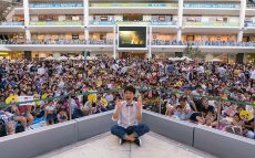 横山だいすけ、うたのお兄さん卒業後初のソロデビュー曲をファン3000人の前で大熱唱！