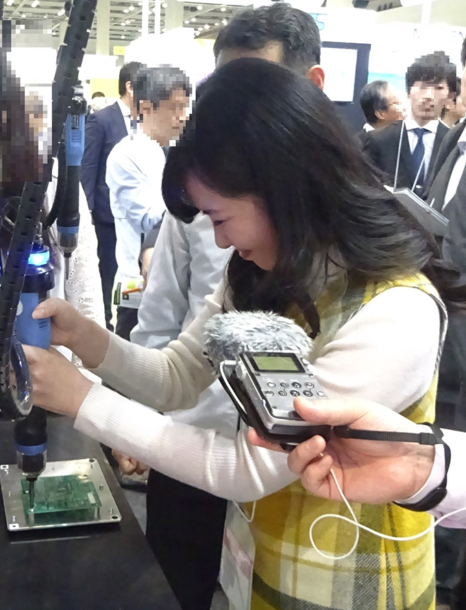 東島アナがオートメーションの技術総合展「SCF2017」を体験レポート！