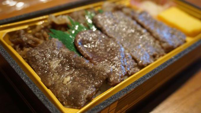 米沢牛伝統の百年焼肉弁当