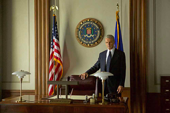 大統領 VS FBI、トランプ政権を彷彿させる不穏感『ザ・シークレットマン』