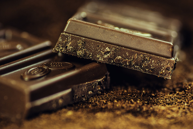 チョコ好きのあなたへ　いっぱいチョコを食べた時のステキな言い訳7選