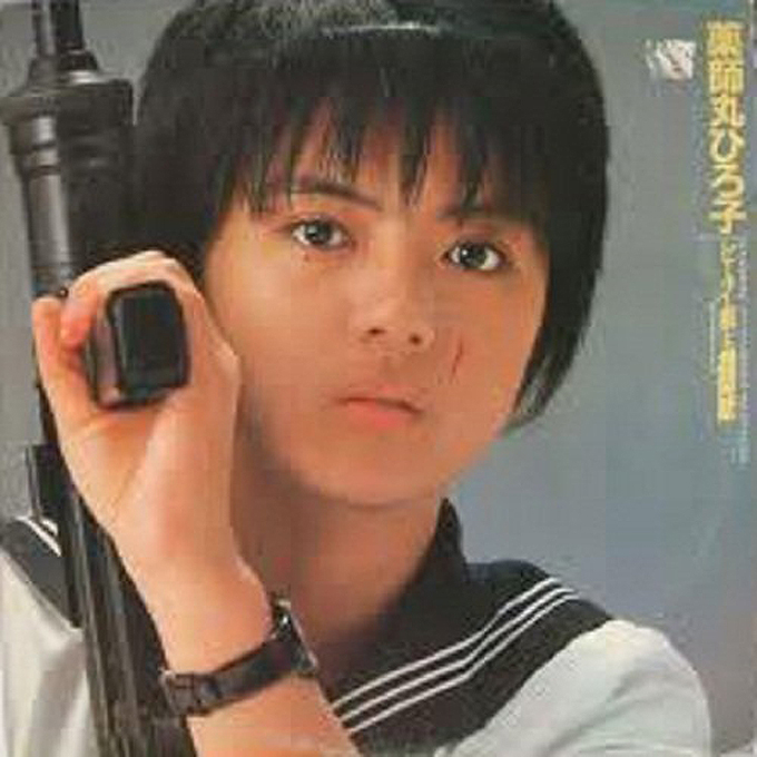 35年前の本日、薬師丸ひろ子「探偵物語／すこしだけやさしく」がオリコンチャート5週連続の1位を獲得