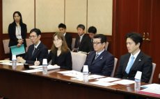 大阪府知事・大阪市長、4月の地方選挙を睨んで辞任へ