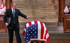 ジョージ・H・W・ブッシュ～従軍経験のある最後の大統領