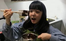 女優・上白石萌音、バレンタインのチョコレート作りでまさかの失敗