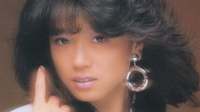 1985年3月8日、中森明菜「ミ・アモーレ」がリリース~第二期明菜の起点となった名曲