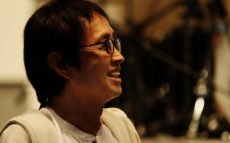 吉田拓郎　40年数年振り”フォークの聖地”神田共立講堂ライブ