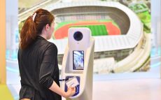 羽田空港で顔認証技術を使った出国審査の自動化が始まる