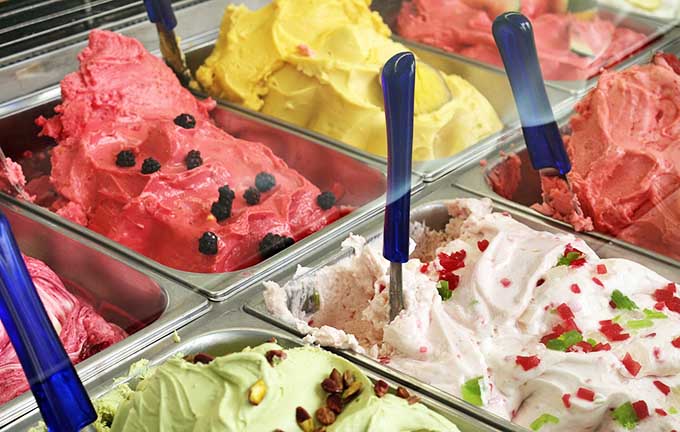 アイスクリームの起源は紀元前2000年頃の中国