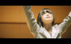 平手友梨奈のソロ曲「角を曲がる」のMusic Videoが突如公開！