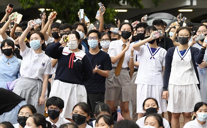 香港林鄭月娥行政長官が非公開の場で語った「人民解放軍介入の有無」