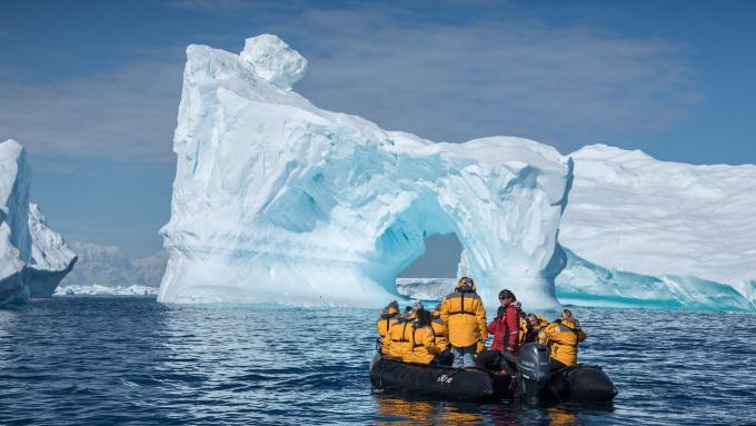 南極は行きたい時が「行く時」！ 日本人のための南極ツアー!!