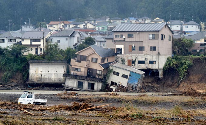 台風19号「特定非常災害」指定～運転免許や建設業の許可が伸び、行政の届け出も