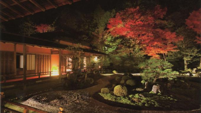 静かに落ち着いて“ホンモノの京都”の紅葉をテンツキで満喫！