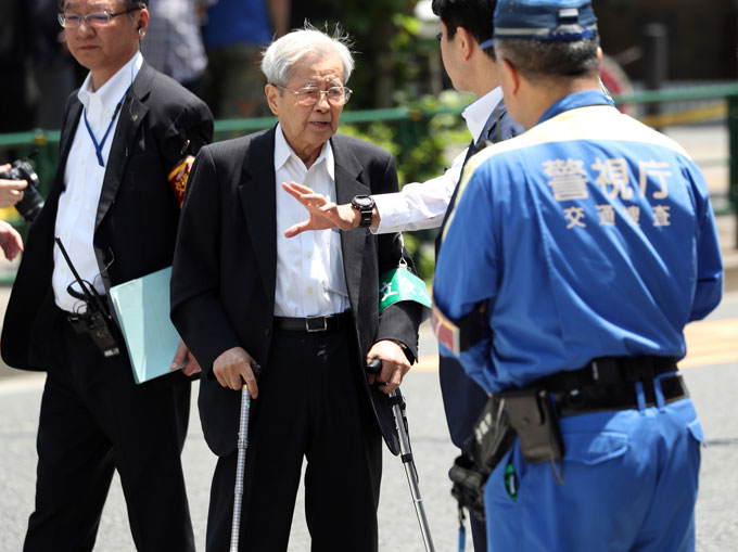 池袋暴走事故、飯塚幸三容疑者が「逮捕」でなかった理由