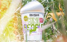 BiSHのNewシングル『KiND PEOPLE/リズム』がチャート1位を獲得
