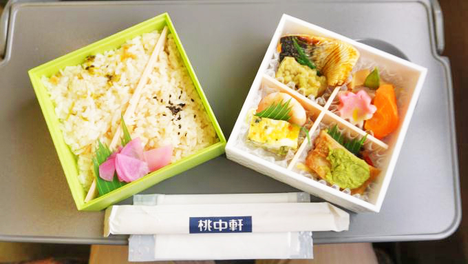 沼津駅「静岡風便り 春めぐり」(1000円)～こんなときは「駅弁」食べて、地元を知ろう！