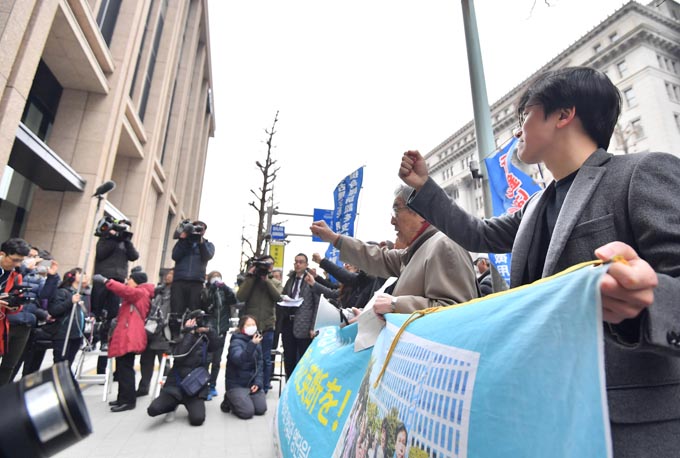 日本に強硬措置を取らざるを得ない韓国の実情～元徴用工訴訟
