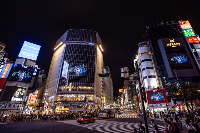 渋谷駅前の街頭ビジョン