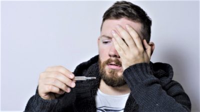平熱が37度って正常なの？　医師が回答