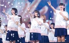 櫻坂46、“約束の地”で初のライブパフォーマンス！　デビューカウントダウンライブ開催