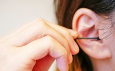 耳かきでの耳掃除は必要ないという話を聞きました。本当でしょうか？　医師が回答