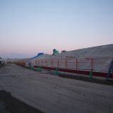 3年前、取材に訪れたとき、宮城県気仙沼市内では防潮堤の建設が進んでいた（2018年2月24日撮影）