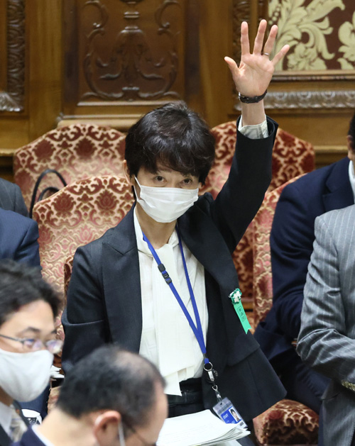 辞職の山田内閣広報官の姿勢“断らない女”……「そのくらいのスタンスでないとたどり着けなかったのだろう」辛坊治郎が推察