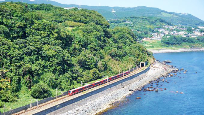 伊豆急行2100系電車「リゾート21」・普通列車、伊豆急行線・伊豆稲取～今井浜海岸間