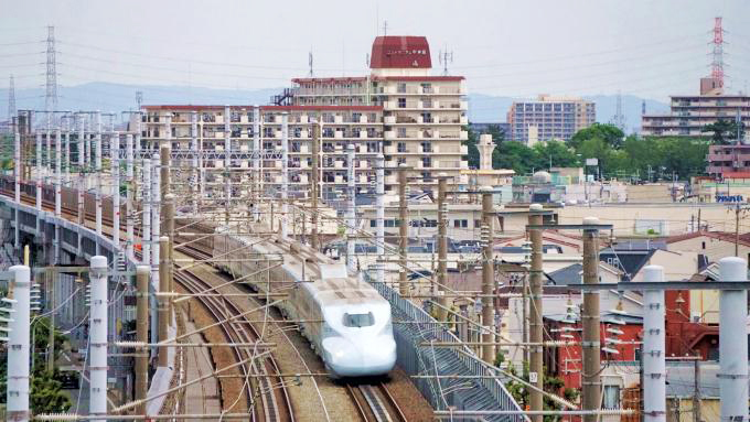 N700系新幹線電車「さくら」、山陽新幹線・新大阪～新神戸間