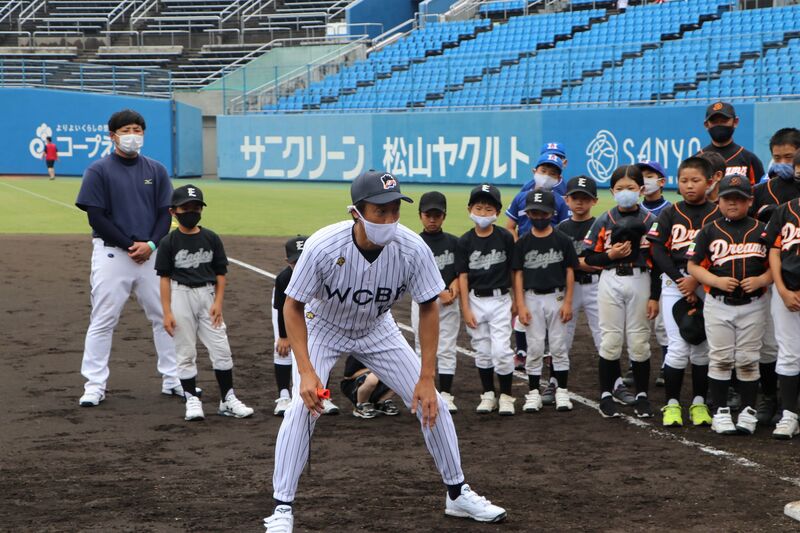 人気野球YouTuber「トクサンTV」も登場！ 元横浜の駒田徳広氏ら有名選手が熱血指導する「JA全農WCBF少年野球教室」が開催