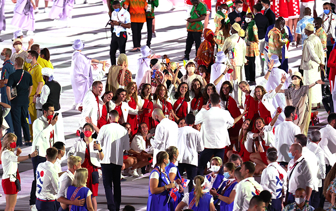 東京五輪開会式　海外からも「賛否両論」