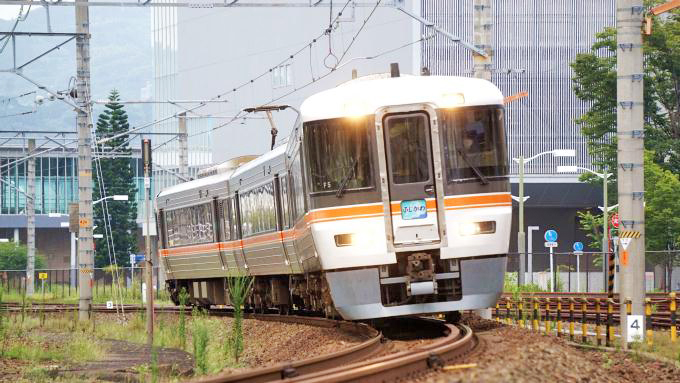 373系電車・特急「ふじかわ」、東海道本線・清水～草薙間