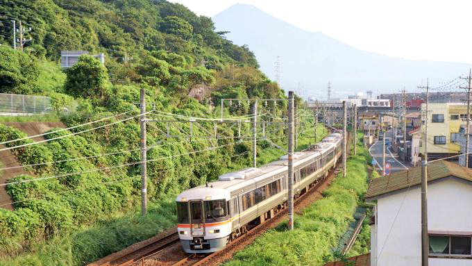 373系電車「ホームライナー静岡」、東海道本線・富士川～新蒲原間