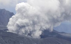 太平洋航海中、硫黄島噴火遭遇を間一髪で免れた辛坊治郎「このところちょっと日本列島が不安……」　～熊本 阿蘇山で噴火発生