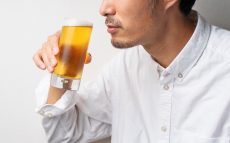 「サウナでお酒が抜ける」は誤解！　サウナに入る場合の注意点