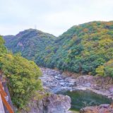 JR福知山線廃線敷（旧線跡）　いまでは武庫川に沿った生瀬～武田尾間の約4.7kmが渓谷美を楽しめるハイキングコースとなっている