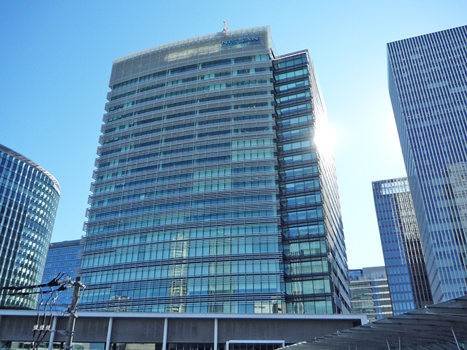 日産の横浜本社　ビルのロゴも一新される