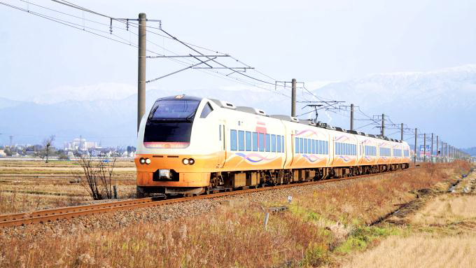 E653系電車・特急「いなほ」、白新線・西新発田～佐々木間