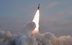 北朝鮮「集中的に撃っていい」という上からの指示か　～17日にミサイル2発発射