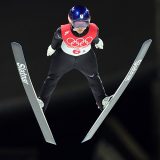 【北京五輪２０２２】＜スキージャンプ　混合団体＞１回目を飛ぶ高梨沙羅＝７日、国家ジャンプセンター