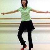 タップダンスの練習をする女優の黒木瞳　撮影日：2004年02月12日　写真提供：産経新聞社