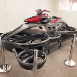 A.L.I.Technologies本社に展示されているホバーバイク